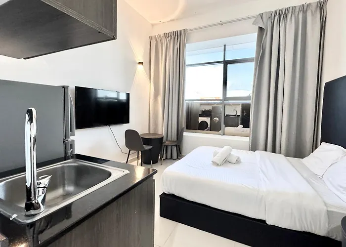 Al Manara Classic Deluxe Sheikh Zayed Rd Studio