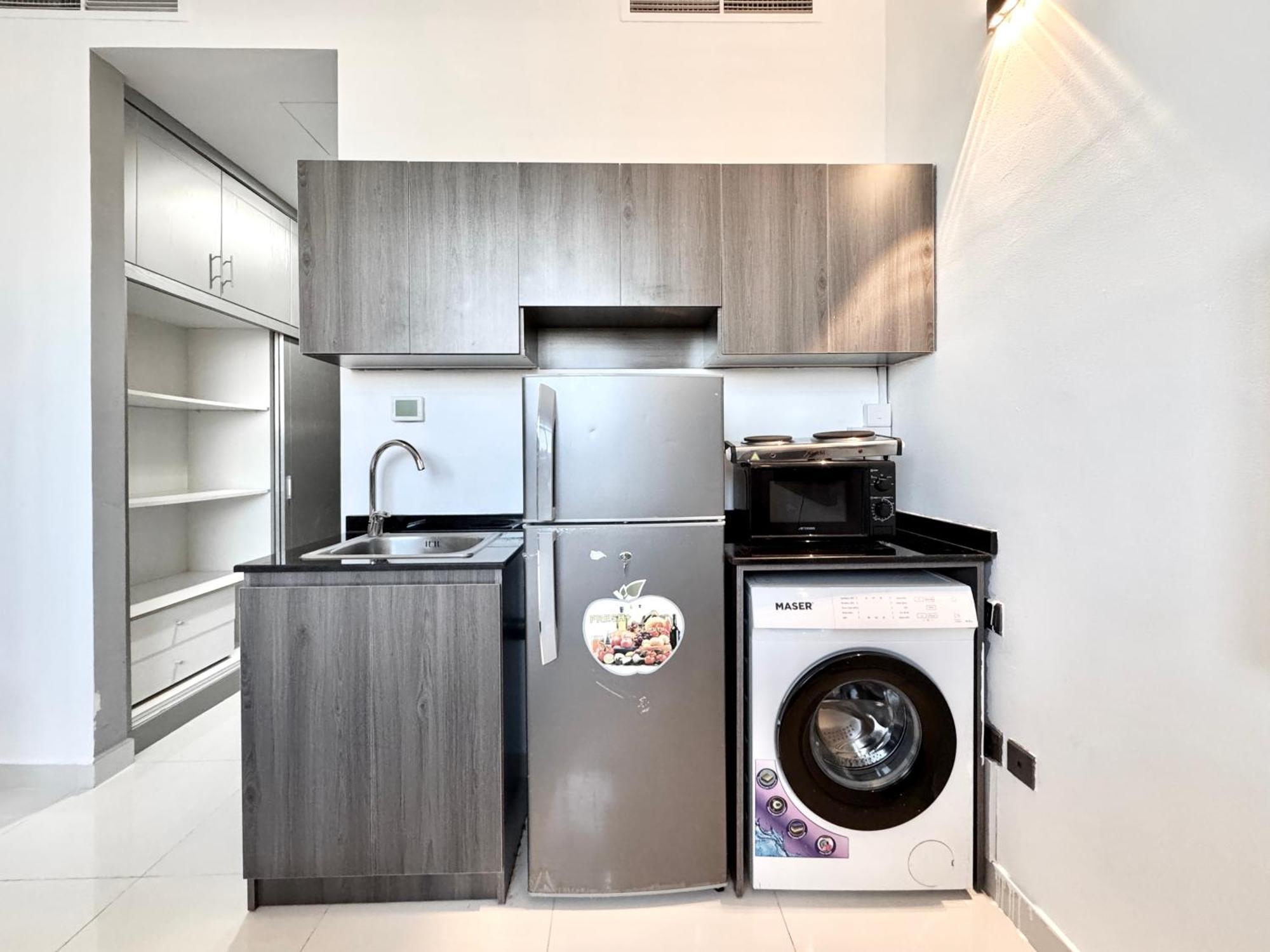 Al Manara Classic Deluxe Sheikh Zayed Rd Apartment *