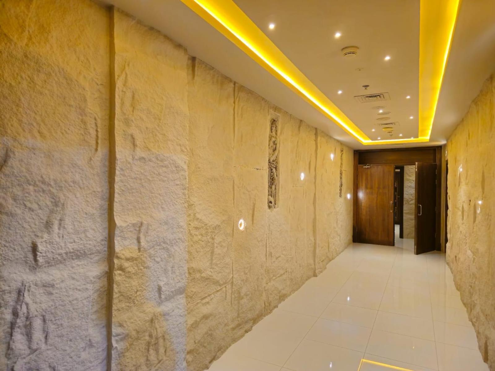 Al Manara Classic Deluxe Sheikh Zayed Rd Dubai