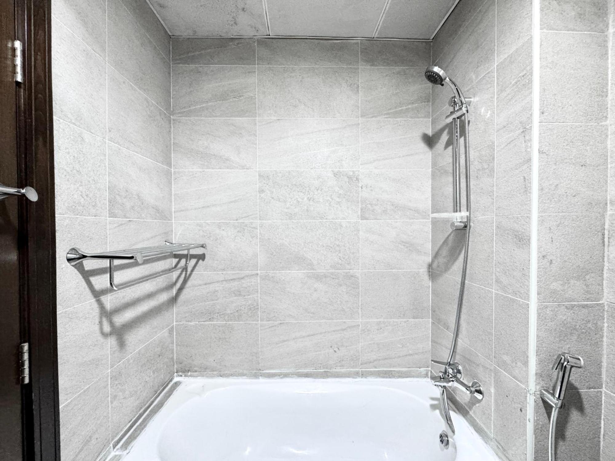 Apartment Al Manara Classic Deluxe Sheikh Zayed Rd Dubai