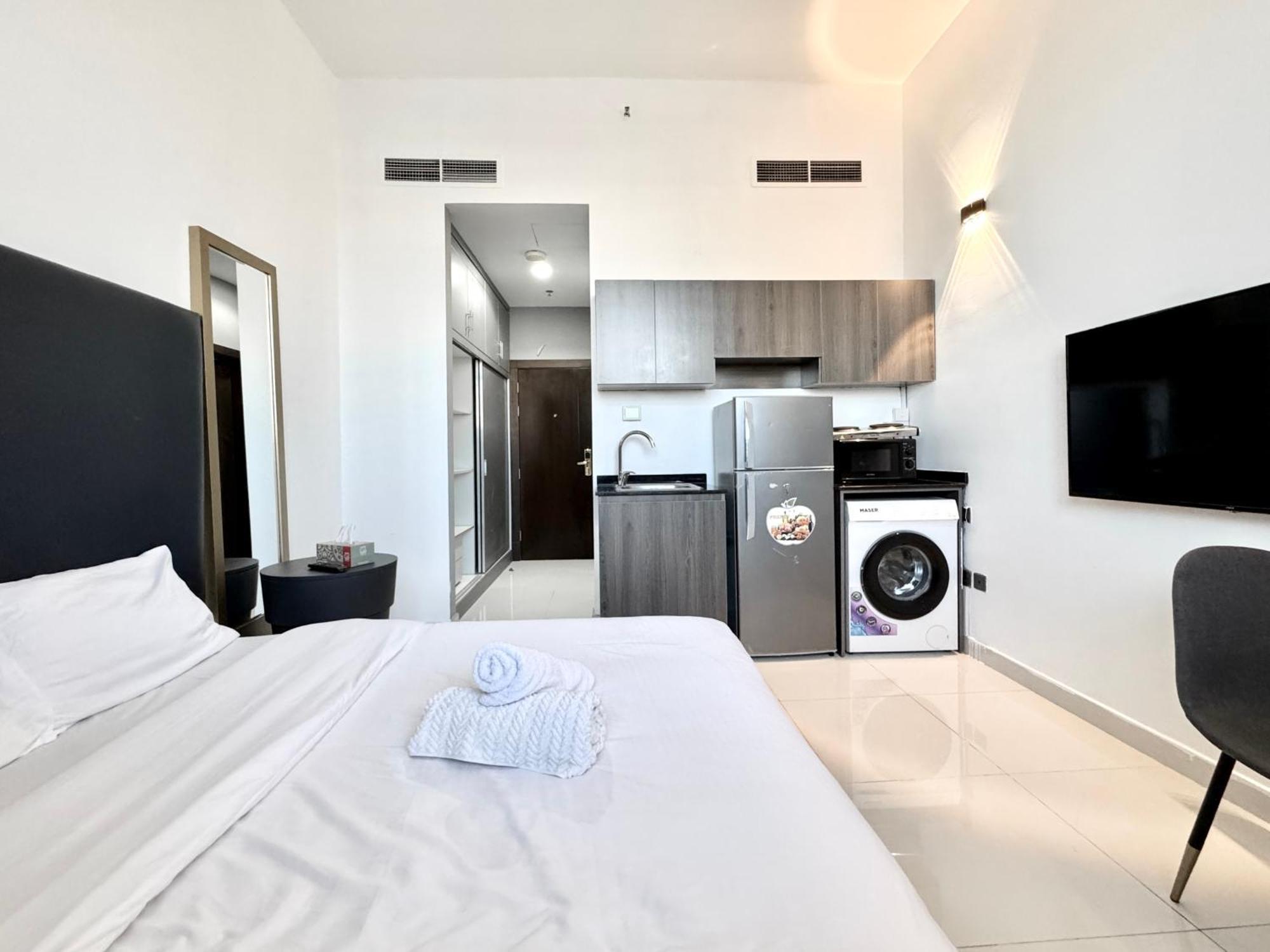 Al Manara Classic Deluxe Sheikh Zayed Rd Apartment *
