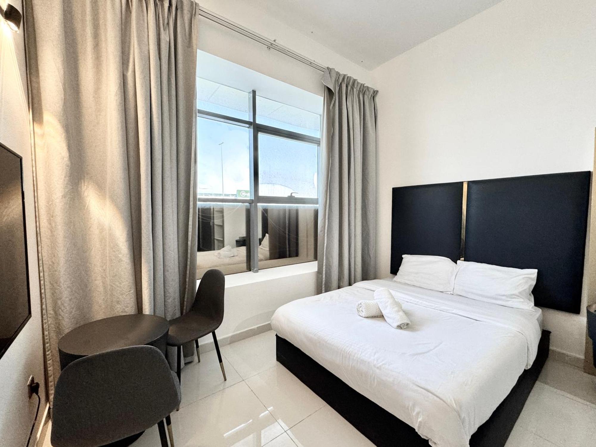 Apartment Al Manara Classic Deluxe Sheikh Zayed Rd Dubai